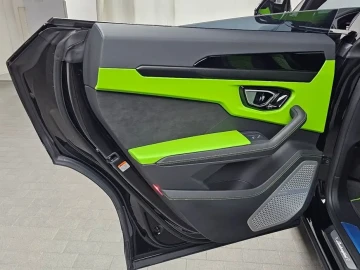 2022 Lamborghini Urus с пробегом 26 007 км