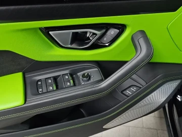 2022 Lamborghini Urus с пробегом 26 007 км