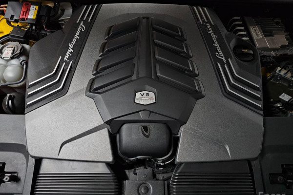 2021 Lamborghini Urus с пробегом 32 000 км