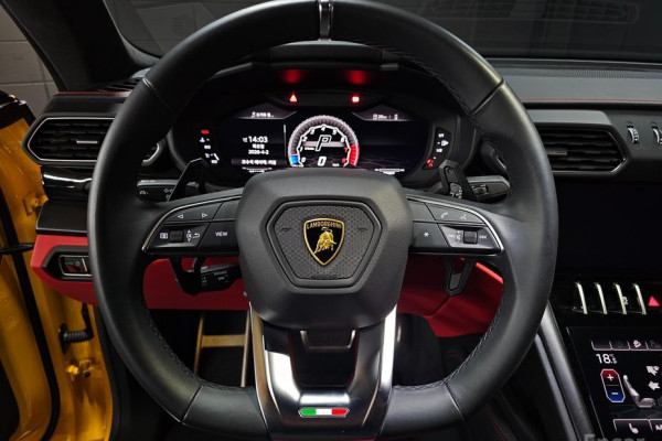 2021 Lamborghini Urus с пробегом 32 000 км