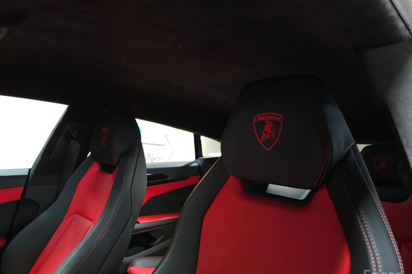 2021 Lamborghini Urus с пробегом 32 000 км