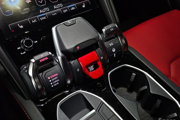 2021 Lamborghini Urus с пробегом 32 000 км