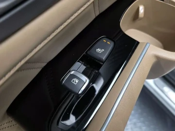 2024 Kia Sorento с пробегом 47 693 км