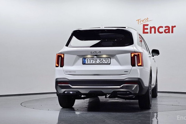 2024 Kia Sorento с пробегом 29 896 км