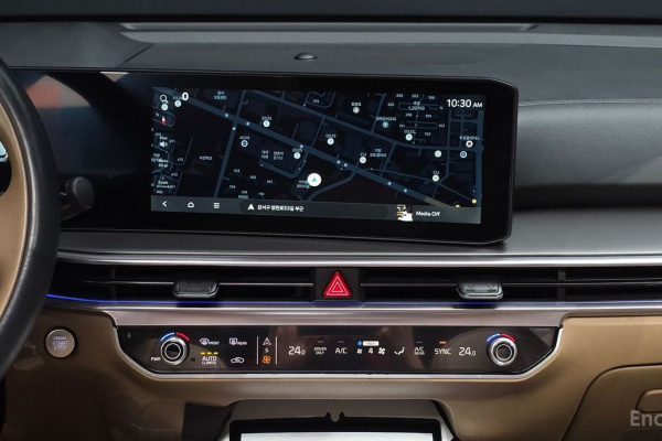 2024 Kia Sorento с пробегом 15 027 км