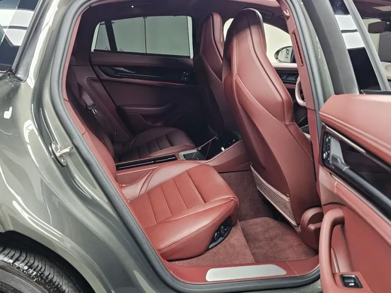 2024 Porsche Panamera с пробегом 4 657 км