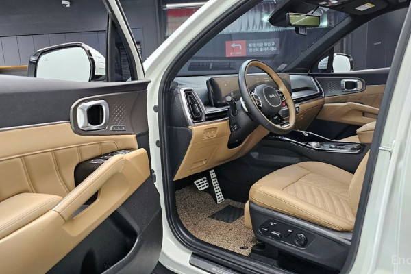 2024 Kia Sorento с пробегом 29 896 км