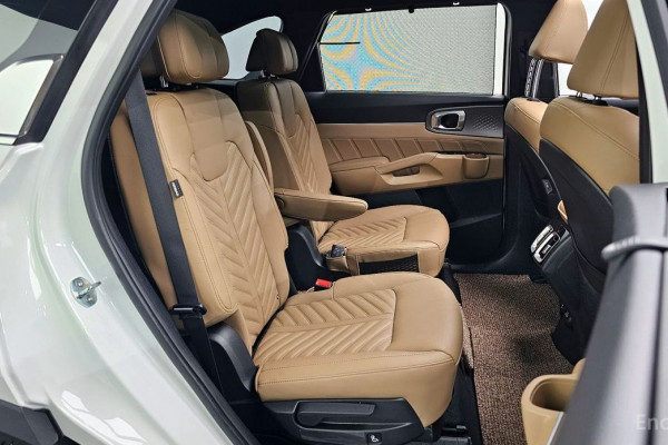 2024 Kia Sorento с пробегом 29 896 км