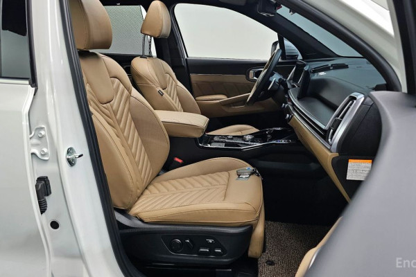 2024 Kia Sorento с пробегом 29 896 км