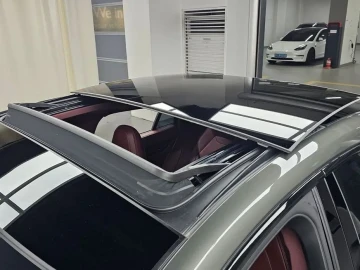 2024 Porsche Panamera с пробегом 4 657 км