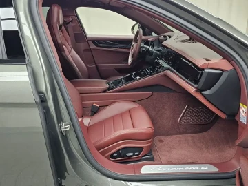 2024 Porsche Panamera с пробегом 4 657 км