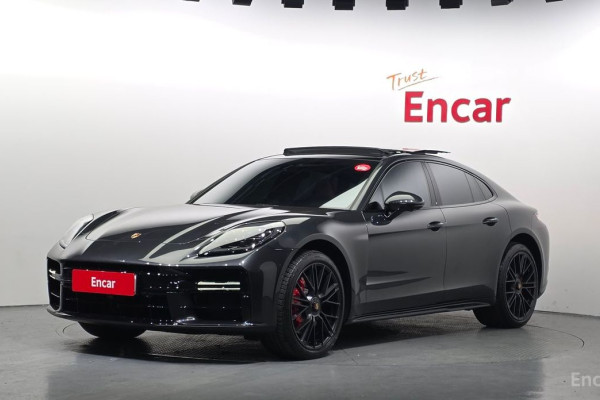 2025 Porsche Panamera с пробегом 2 854 км