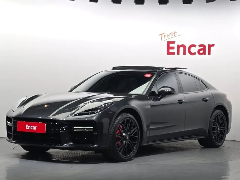 2025 Porsche Panamera с пробегом 2 854 км