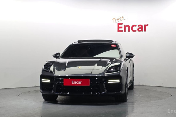 2025 Porsche Panamera с пробегом 2 854 км