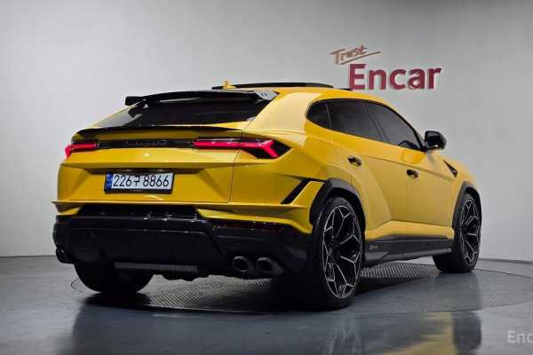2024 Lamborghini Urus с пробегом 14 852 км