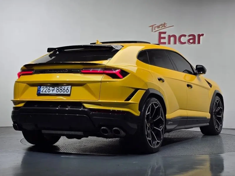 2024 Lamborghini Urus с пробегом 15 312 км