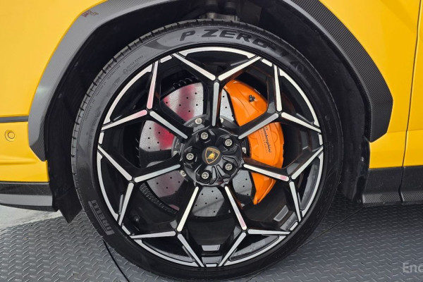 2024 Lamborghini Urus с пробегом 14 852 км