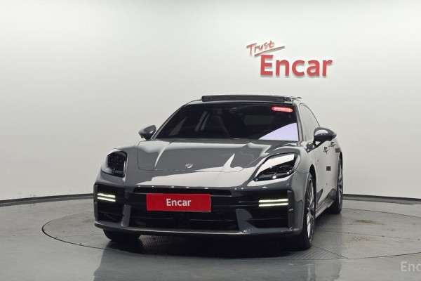 2025 Porsche Panamera с пробегом 15 887 км
