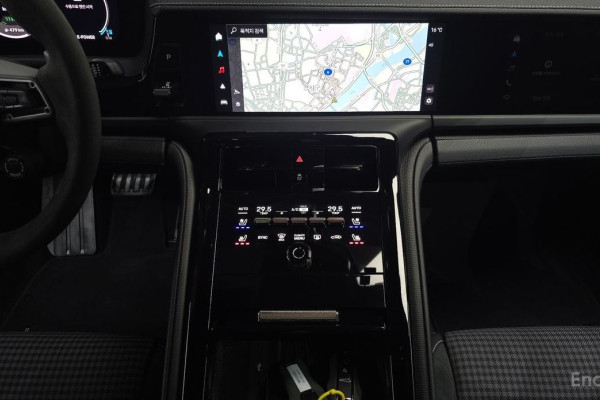 2025 Porsche Panamera с пробегом 15 887 км