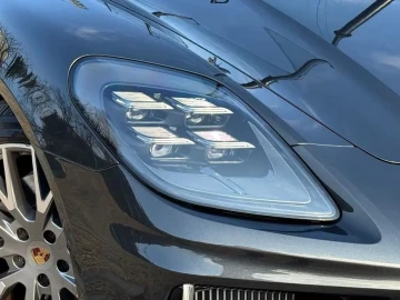 2024 Porsche Panamera с пробегом 4 700 км