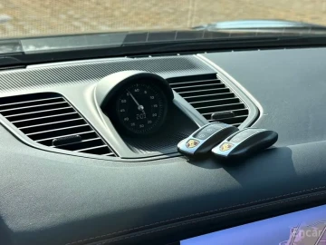 2024 Porsche Panamera с пробегом 4 700 км