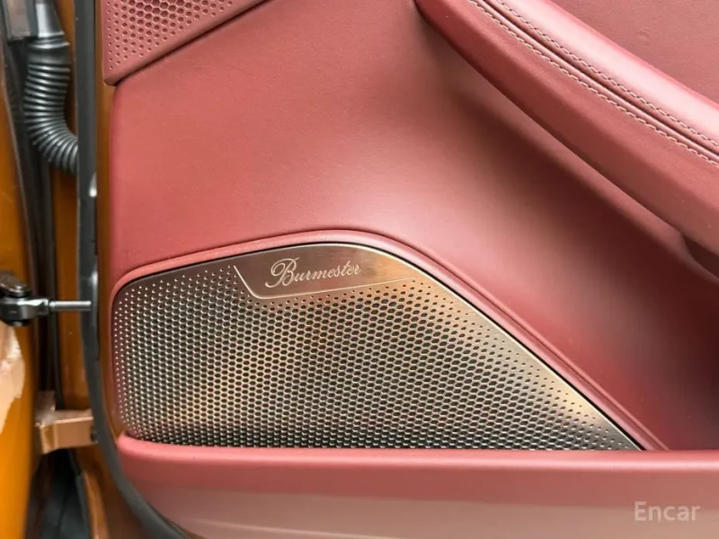 2025 Porsche Panamera с пробегом 2 300 км