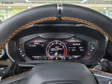 2024 Lamborghini Urus с пробегом 6 400 км