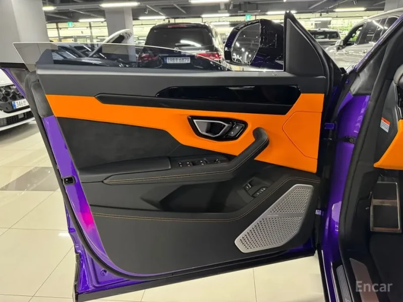 2024 Lamborghini Urus с пробегом 6 400 км