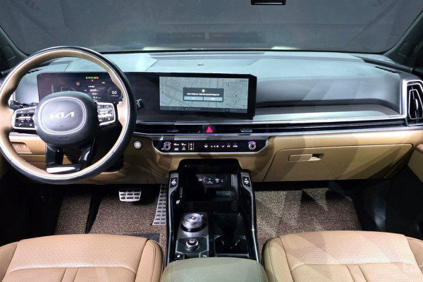 2023 Kia Sorento с пробегом 48 366 км