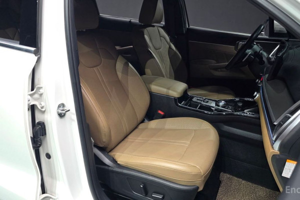 2023 Kia Sorento с пробегом 48 366 км