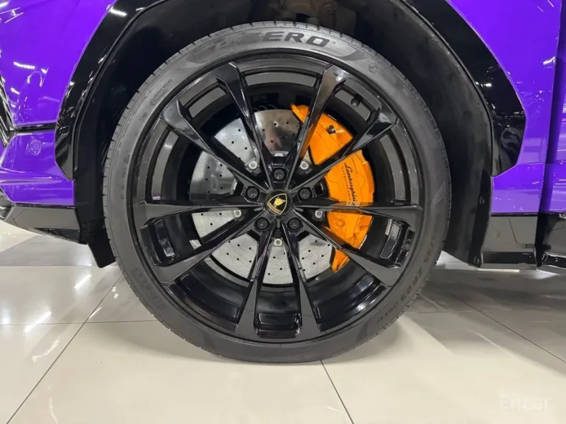 2024 Lamborghini Urus с пробегом 6 400 км