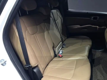 2023 Kia Sorento с пробегом 48 366 км