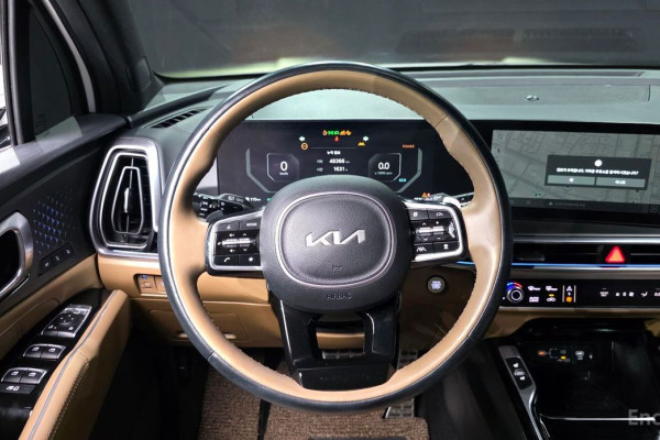 2023 Kia Sorento с пробегом 48 366 км