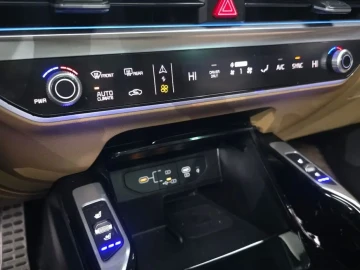 2023 Kia Sorento с пробегом 48 366 км
