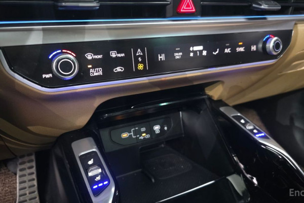 2023 Kia Sorento с пробегом 48 366 км