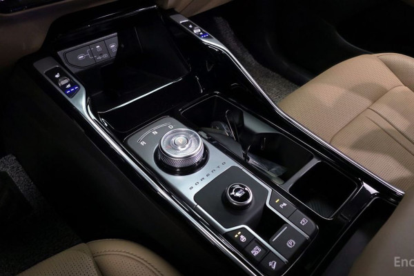 2025 Kia Sorento с пробегом 9 173 км