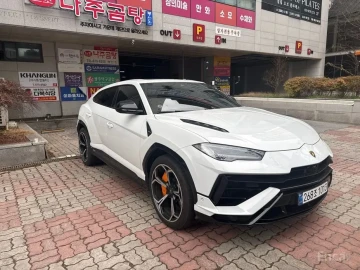 2024 Lamborghini Urus с пробегом 9 500 км