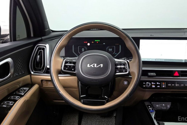2025 Kia Sorento с пробегом 9 173 км