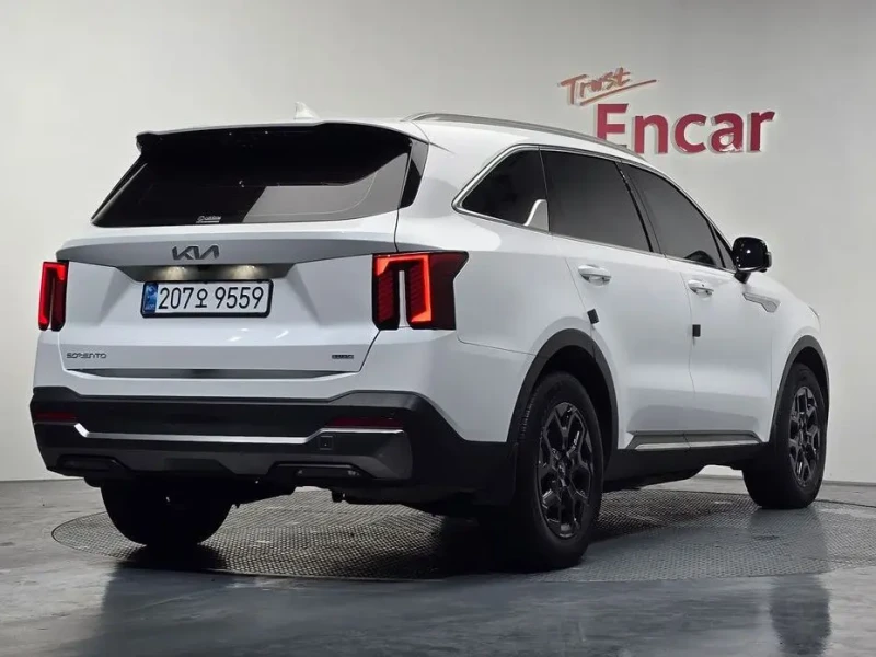 2024 Kia Sorento с пробегом 65 626 км