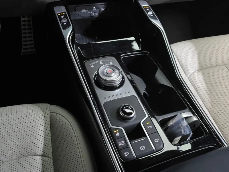 2024 Kia Sorento с пробегом 65 626 км