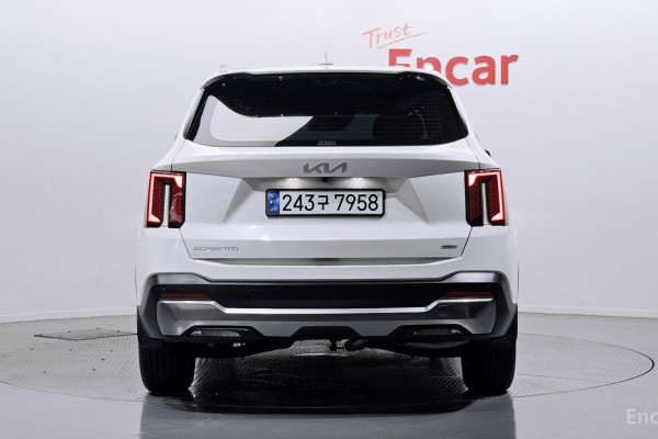 2025 Kia Sorento с пробегом 12 186 км