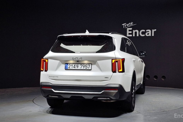 2024 Kia Sorento с пробегом 61 795 км