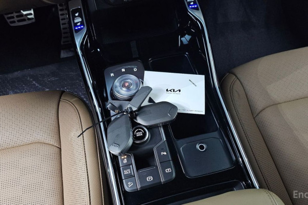 2025 Kia Sorento с пробегом 12 186 км