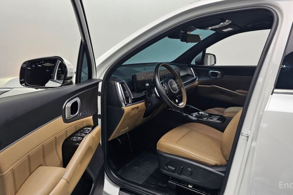 2025 Kia Sorento с пробегом 12 186 км