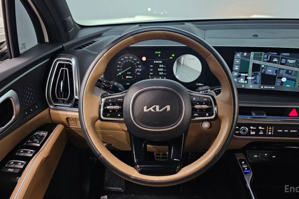 2025 Kia Sorento с пробегом 12 186 км