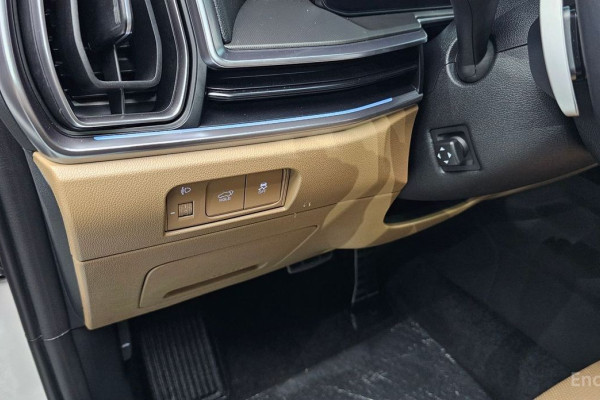 2025 Kia Sorento с пробегом 12 186 км