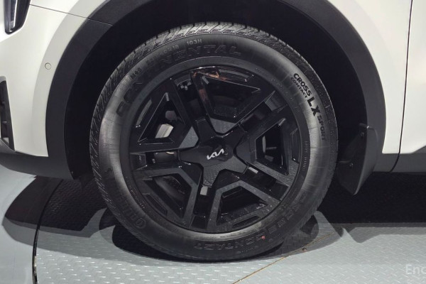 2023 Kia Sorento с пробегом 19 108 км