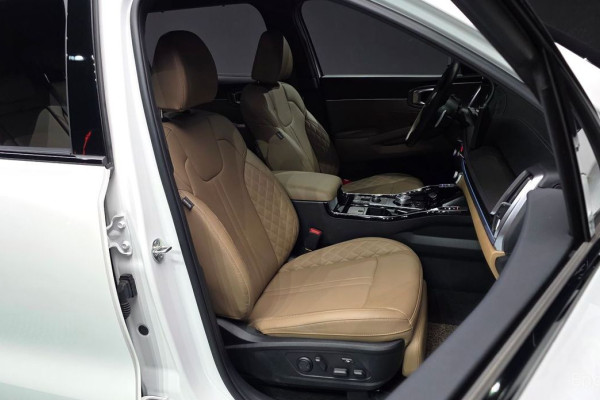 2023 Kia Sorento с пробегом 19 108 км