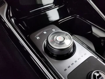 2024 Kia Sorento с пробегом 65 424 км