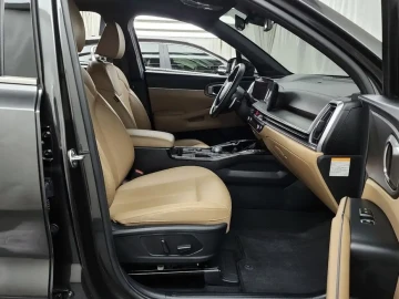 2024 Kia Sorento с пробегом 65 424 км